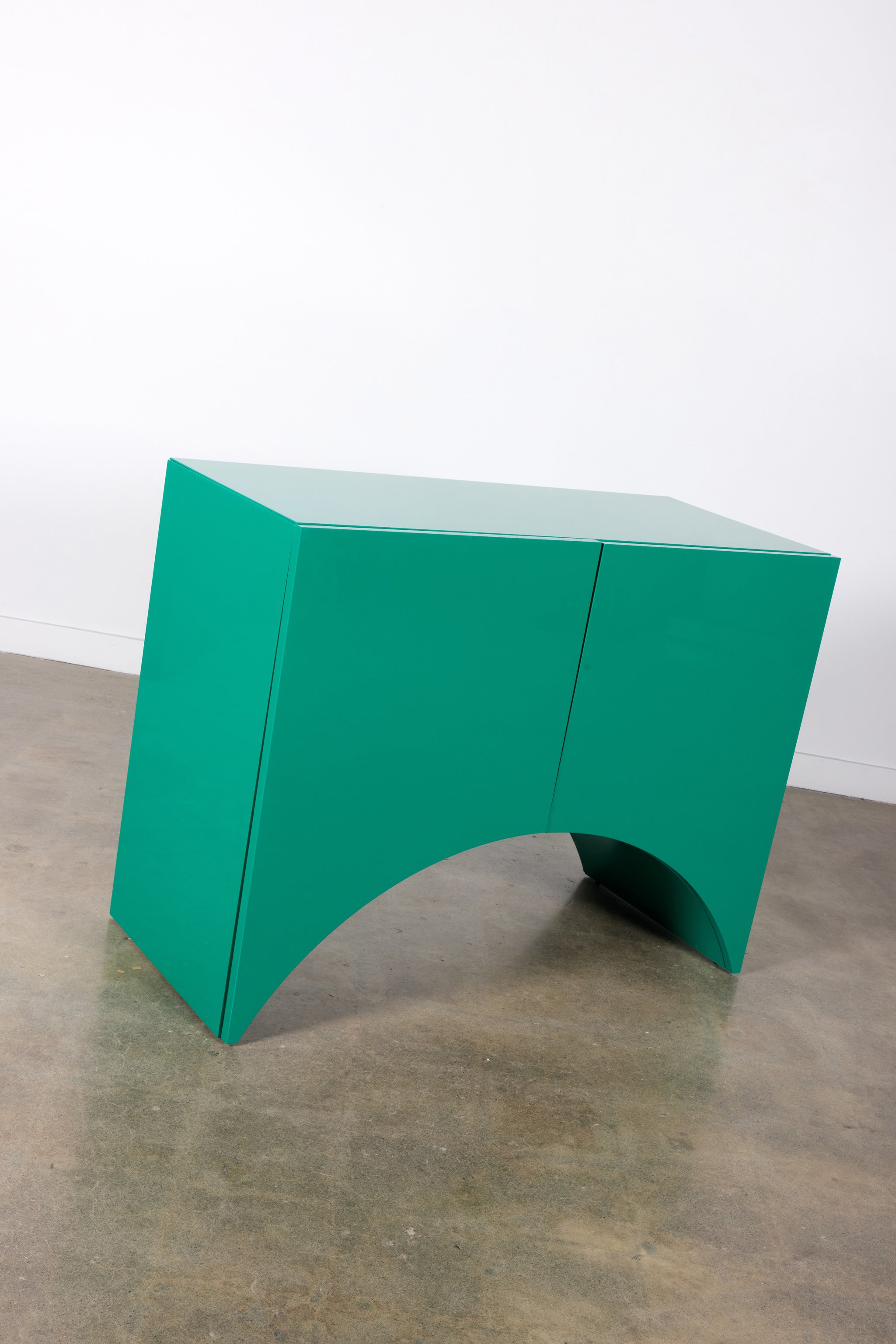 Bridges Cabinet, Arch
