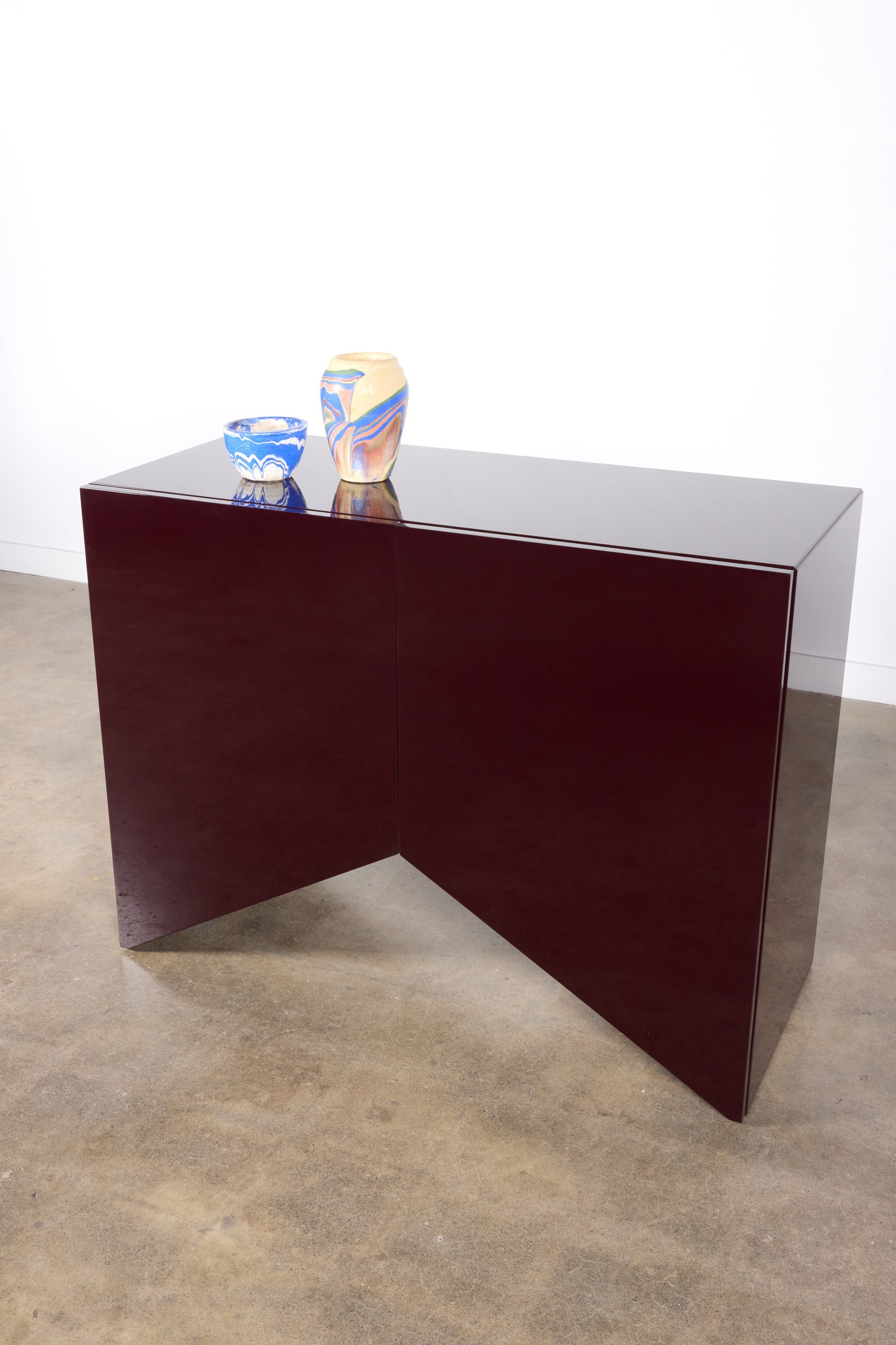 Bridges Cabinet, Triangle