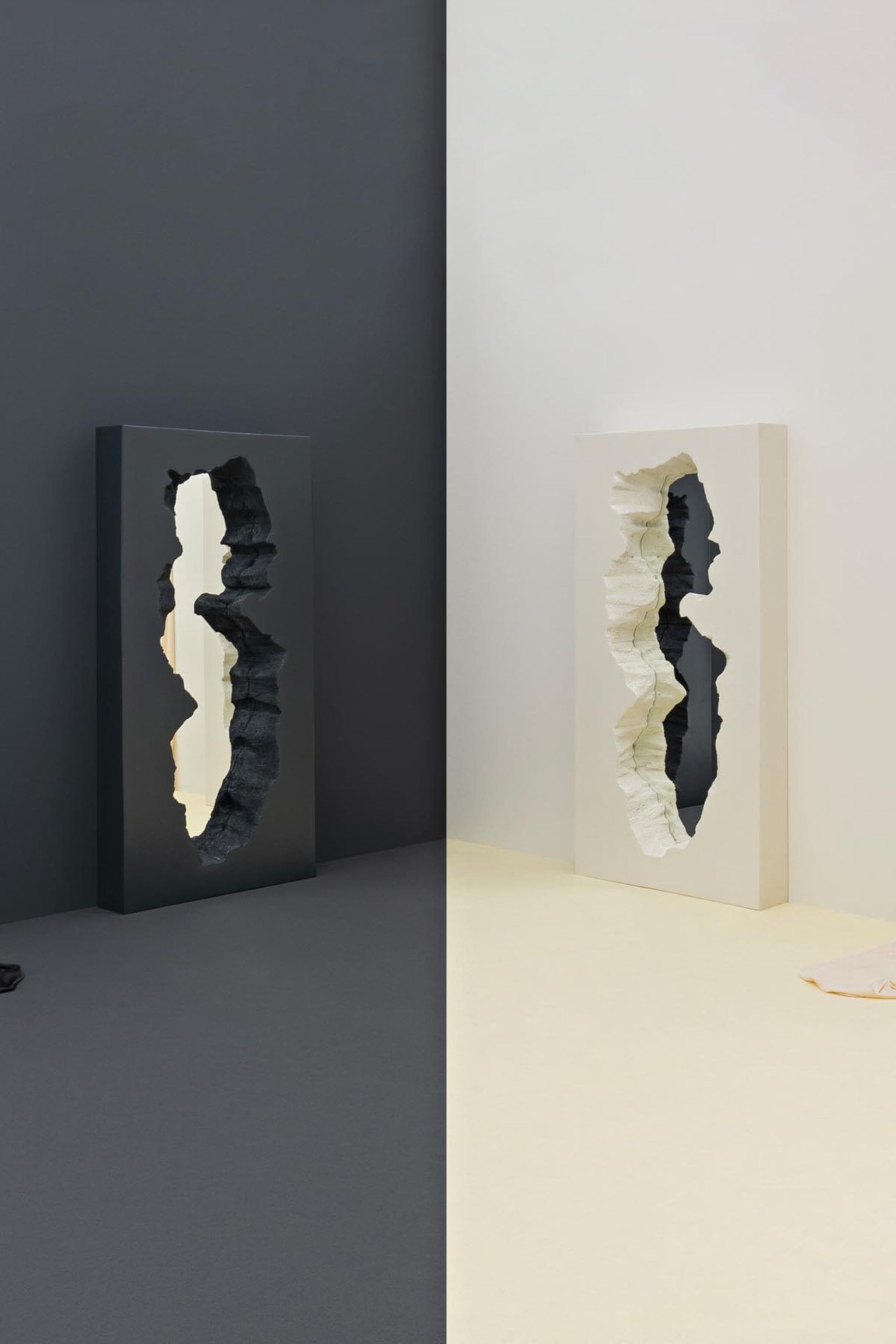BROKEN MIRROR